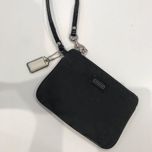 Coach wristlet - Picture 1 of 4